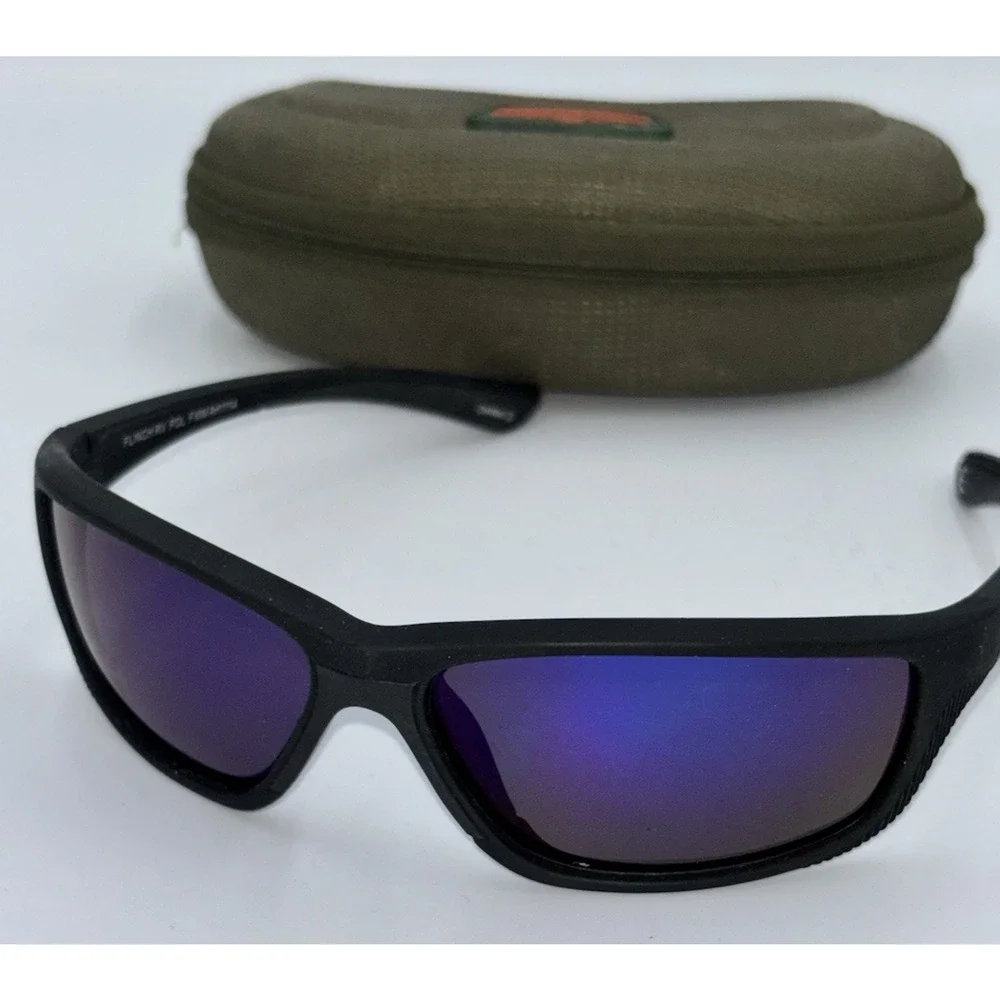 Field & Stream Flinch RV FWMAH1114 Sunglasses and Case Fishing Hunting Skiing